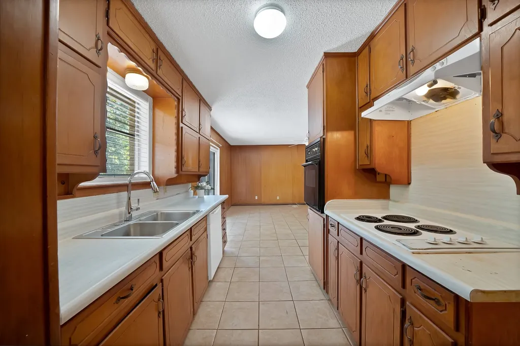 6516 Perdido Drive Watauga TX 76148