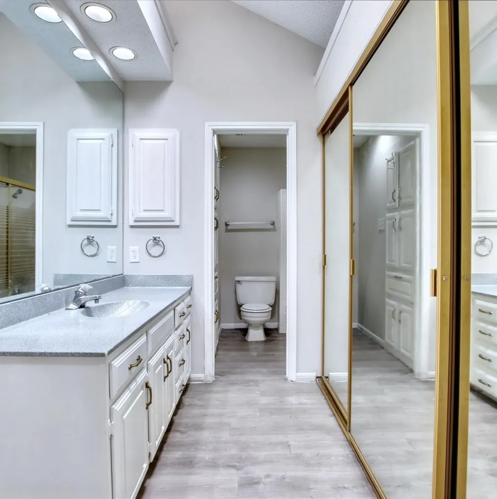 712 Via Miramonte Mesquite TX 75150