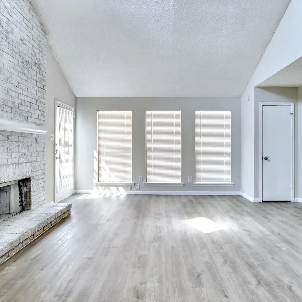 712 Via Miramonte Mesquite TX 75150