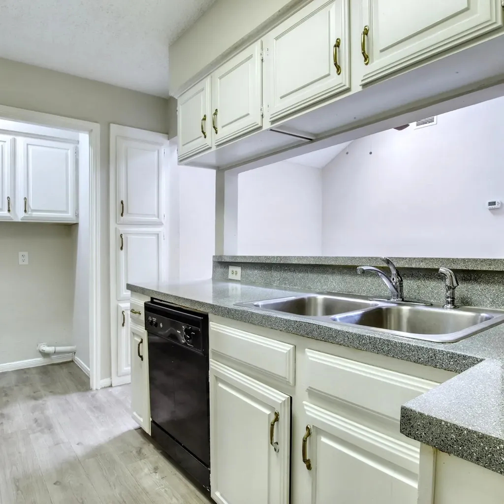 712 Via Miramonte Mesquite TX 75150