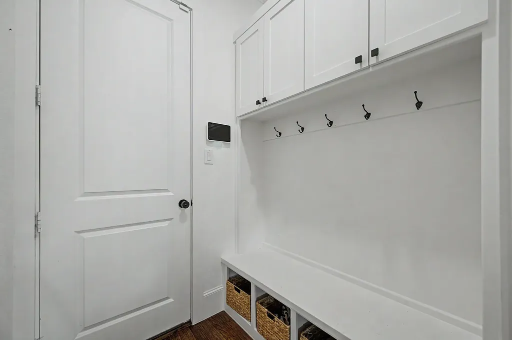 559 Coolair Drive Dallas TX 75218