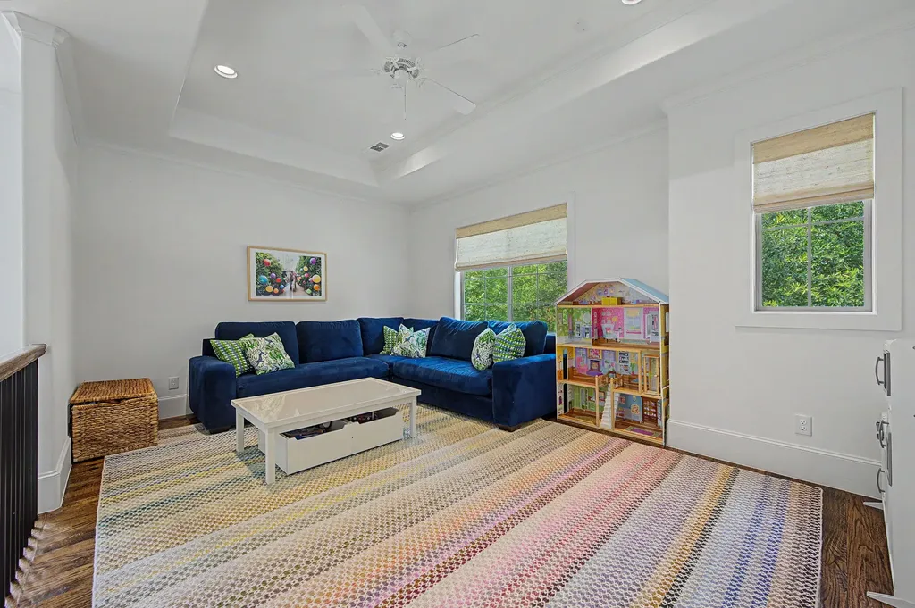 559 Coolair Drive Dallas TX 75218