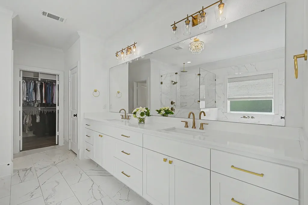 559 Coolair Drive Dallas TX 75218