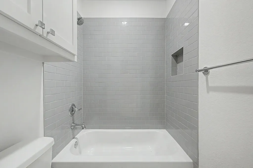 559 Coolair Drive Dallas TX 75218