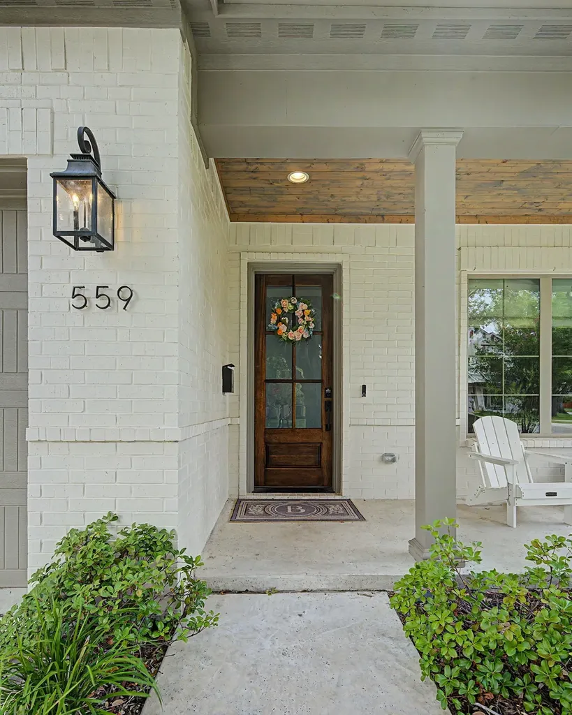 559 Coolair Drive Dallas TX 75218