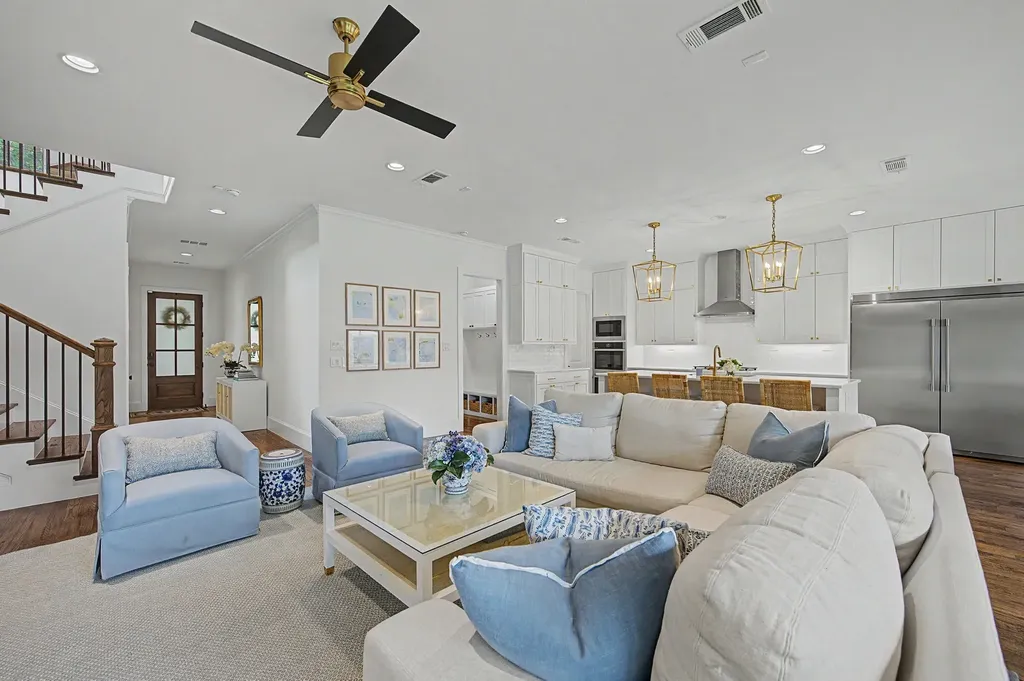 559 Coolair Drive Dallas TX 75218