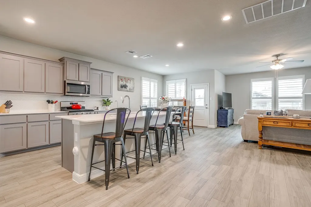 1201 Kerrville Lane Weatherford TX 76087