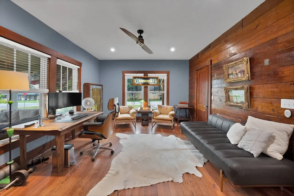 524 N Dallas Street Van Alstyne TX 75495