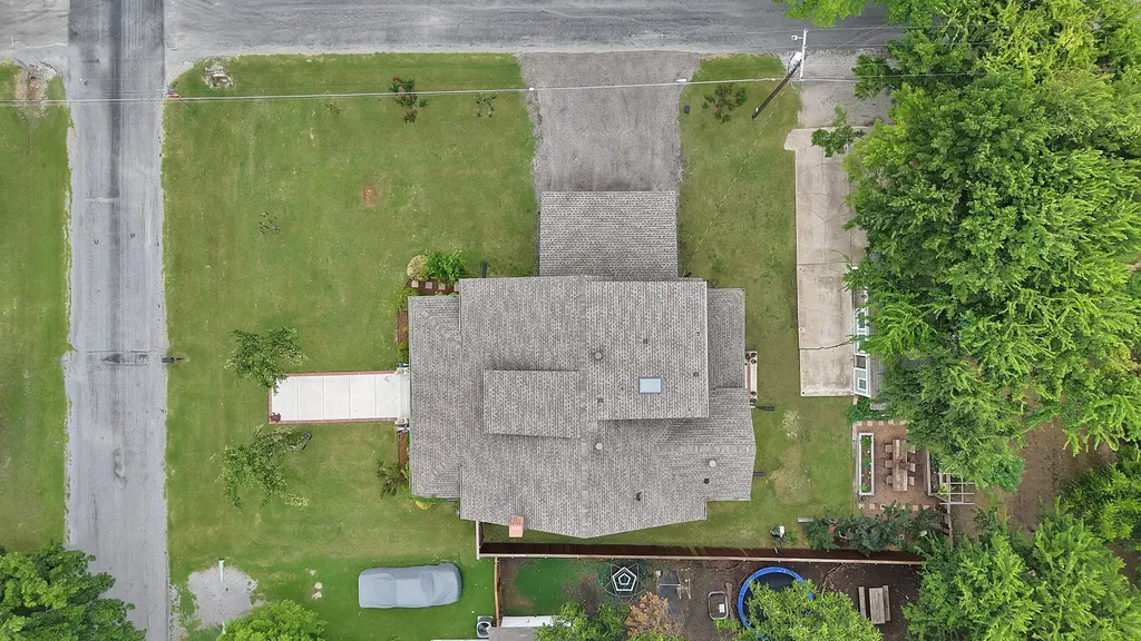 524 N Dallas Street Van Alstyne TX 75495