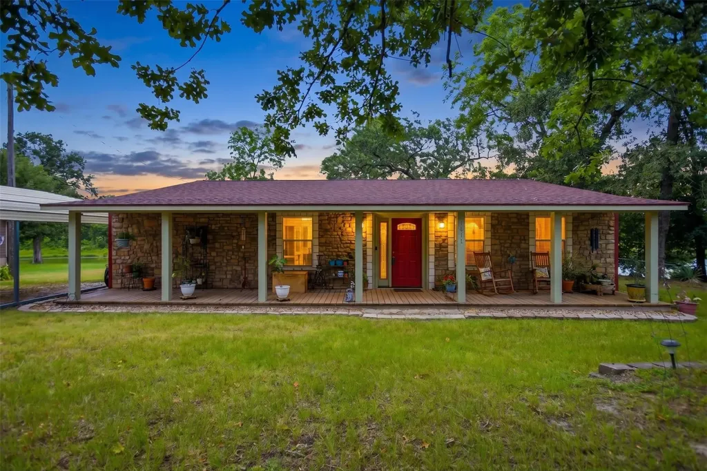 1411 Raintree Lakes Circle Big Sandy TX 75755