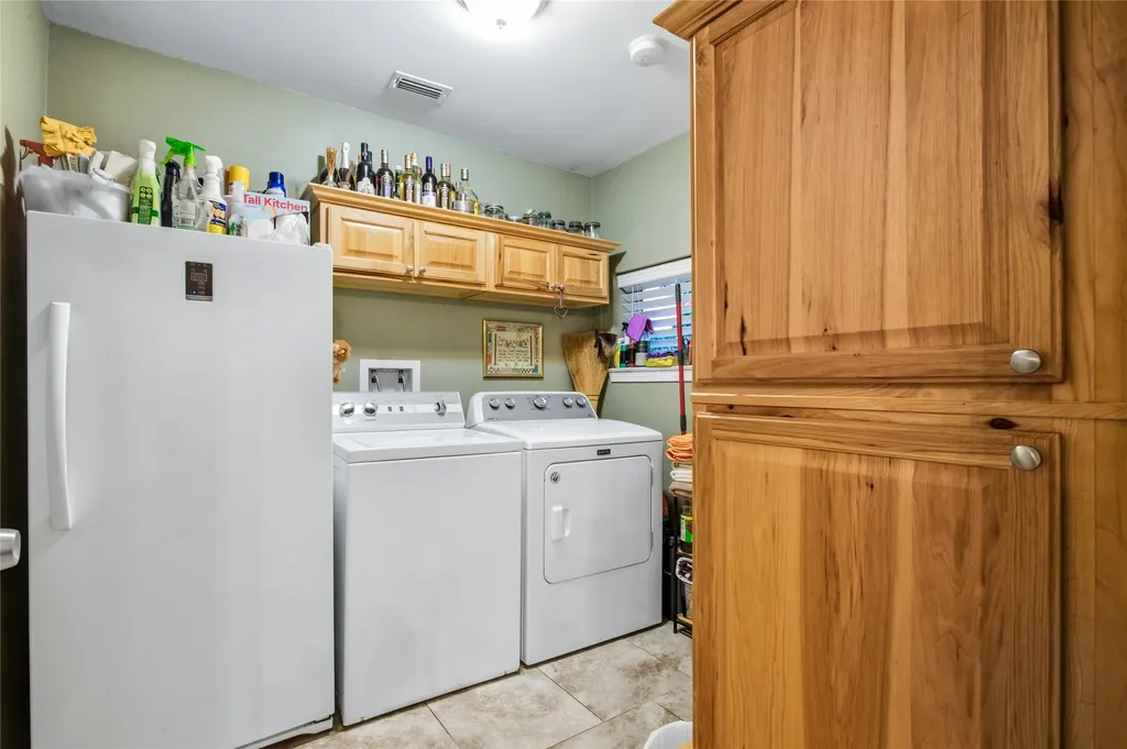1411 Raintree Lakes Circle Big Sandy TX 75755