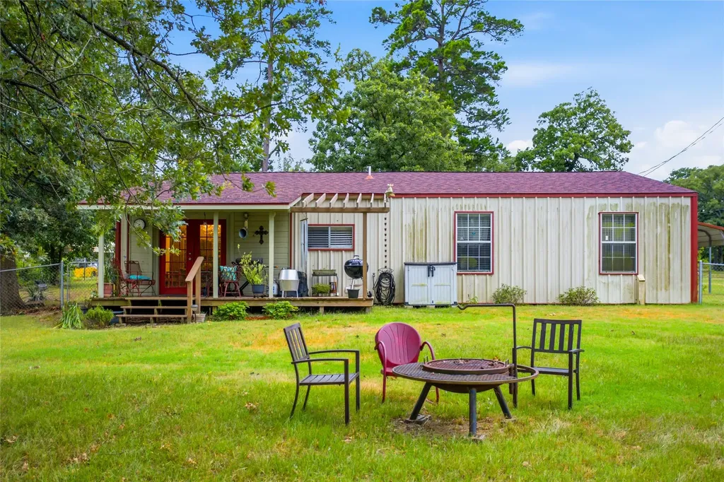 1411 Raintree Lakes Circle Big Sandy TX 75755