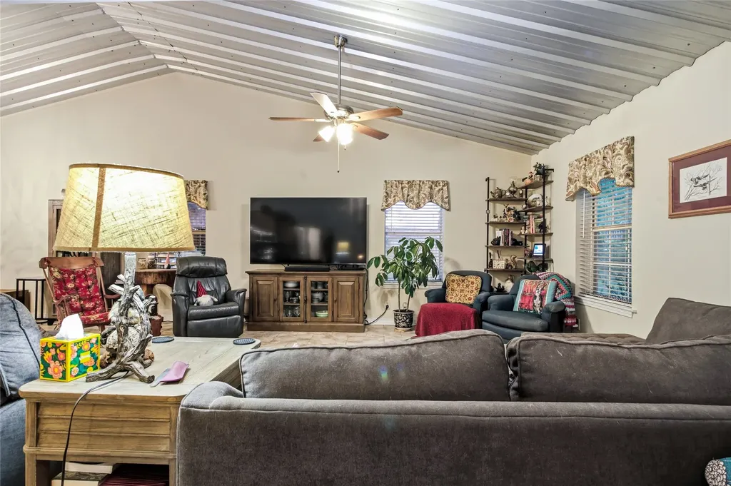 1411 Raintree Lakes Circle Big Sandy TX 75755