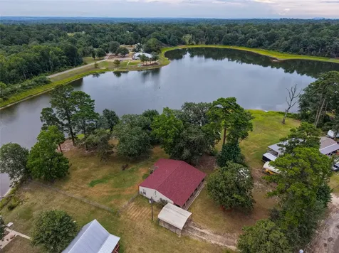 1411 Raintree Lakes Circle Big Sandy TX 75755
