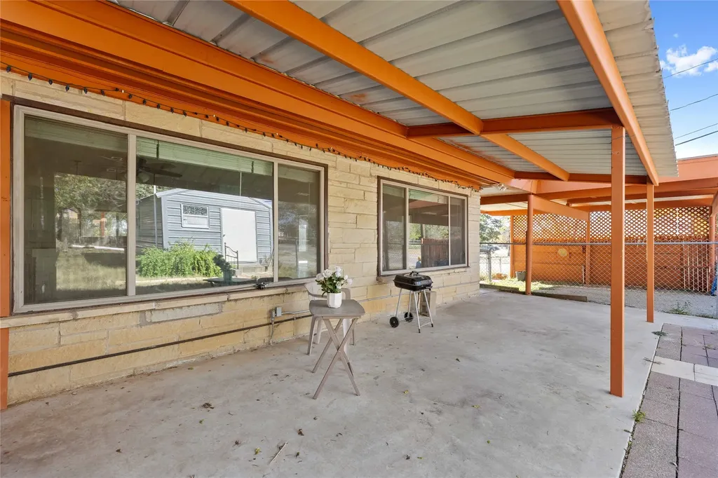 2609 Coggin Avenue Brownwood TX 76801