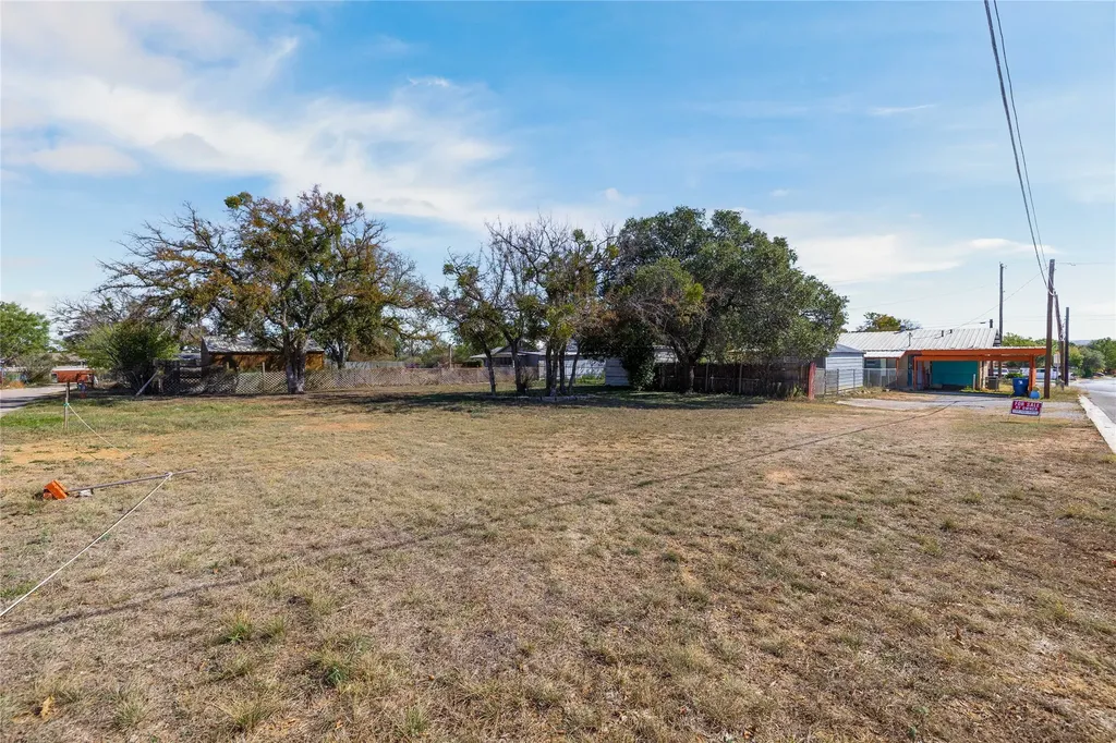 2609 Coggin Avenue Brownwood TX 76801