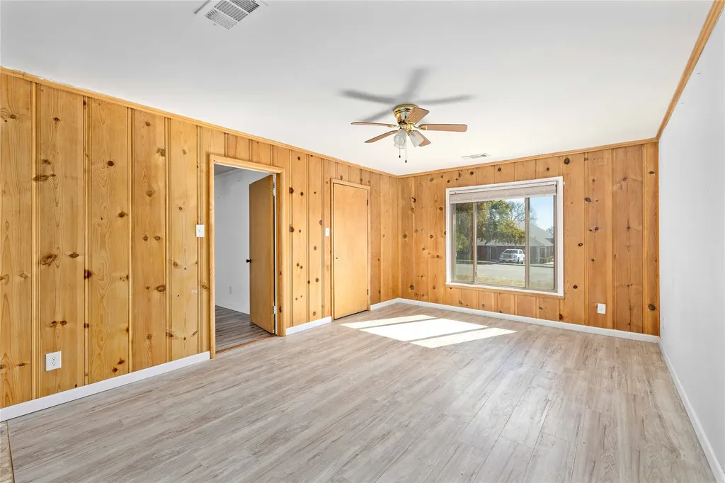 2609 Coggin Avenue Brownwood TX 76801
