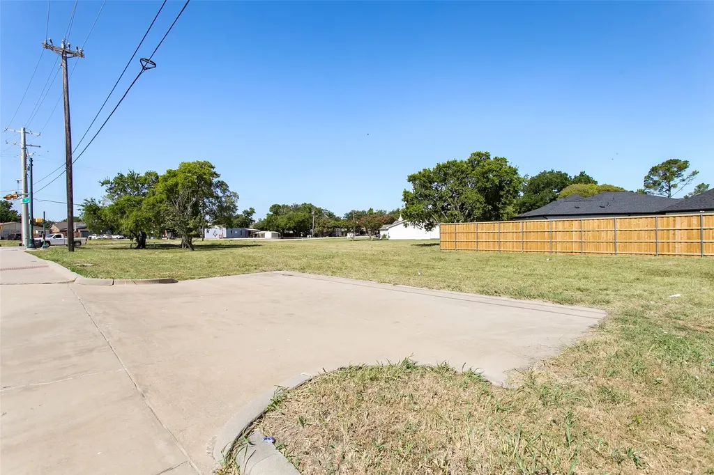 7501 Main Street The Colony TX 75056