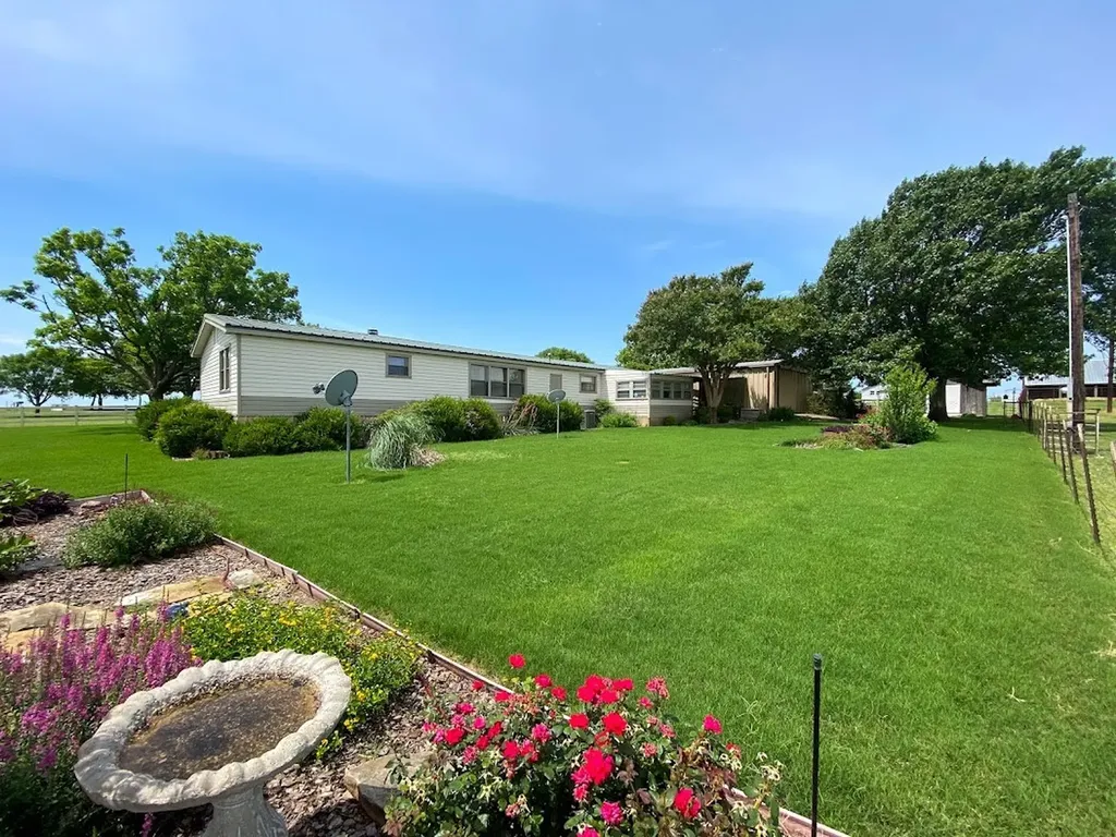 245 Private Road 4214 Decatur TX 76234