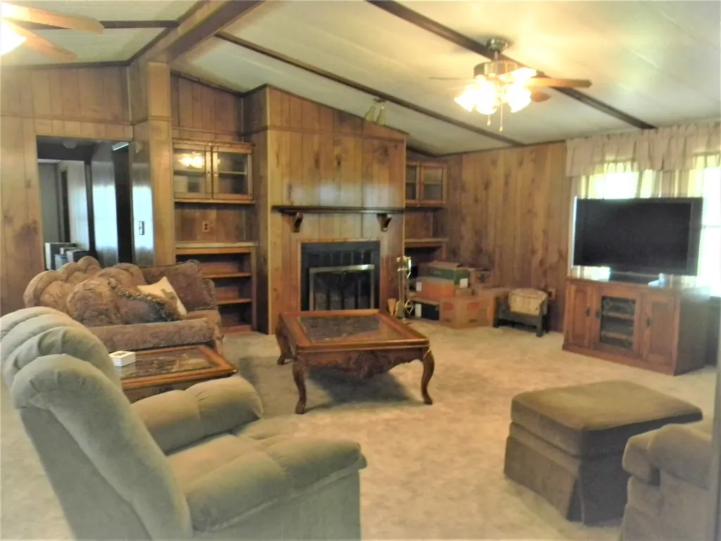 245 Private Road 4214 Decatur TX 76234