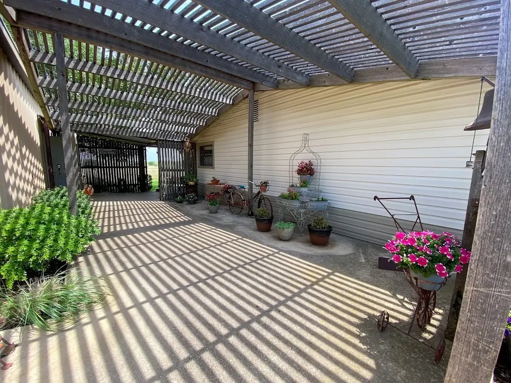 245 Private Road 4214 Decatur TX 76234