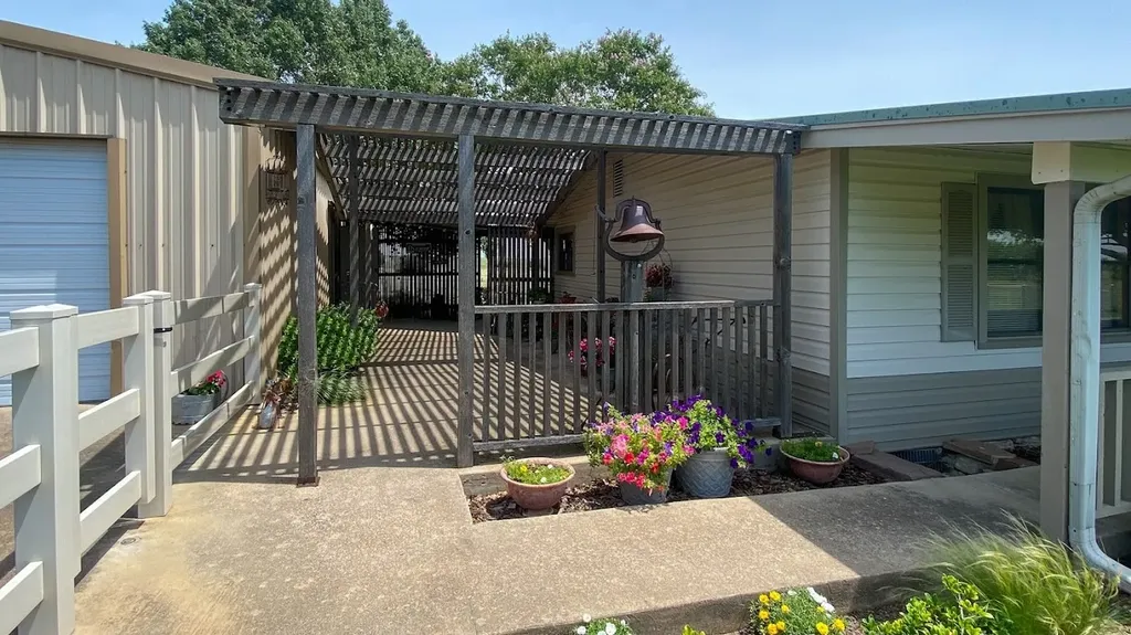 245 Private Road 4214 Decatur TX 76234