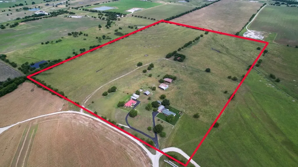 245 Private Road 4214 Decatur TX 76234