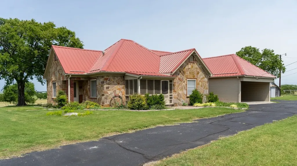 245 Private Road 4214 Decatur TX 76234