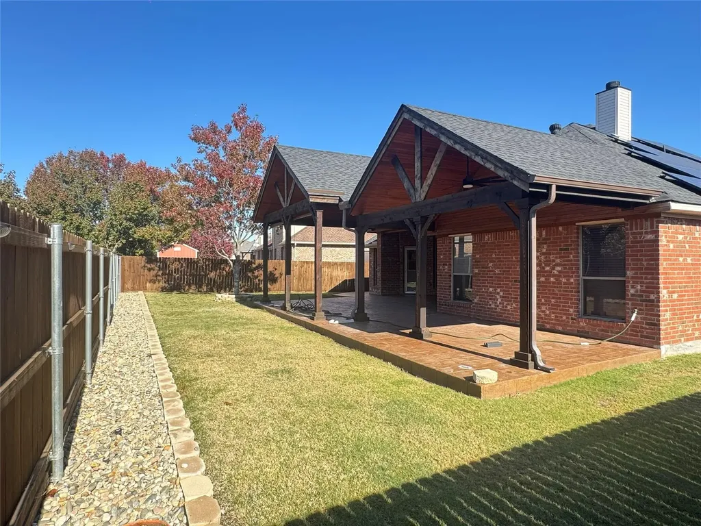 7704 Fallen Antler Place Arlington TX 76002