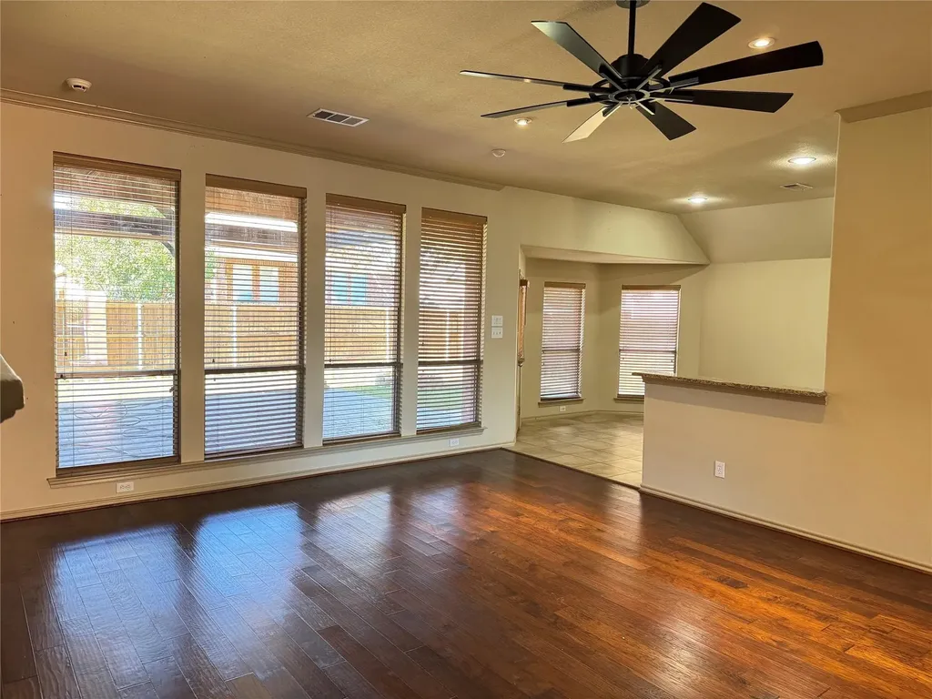 7704 Fallen Antler Place Arlington TX 76002