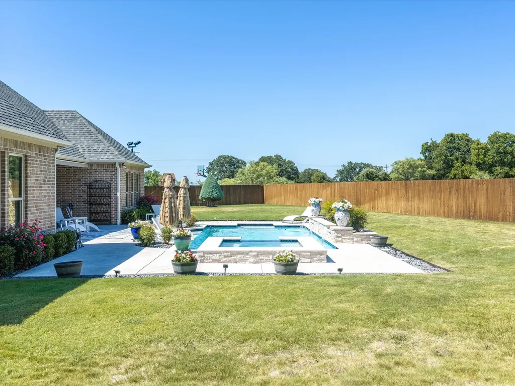 1508 Hidden Springs Road Decatur TX 76234