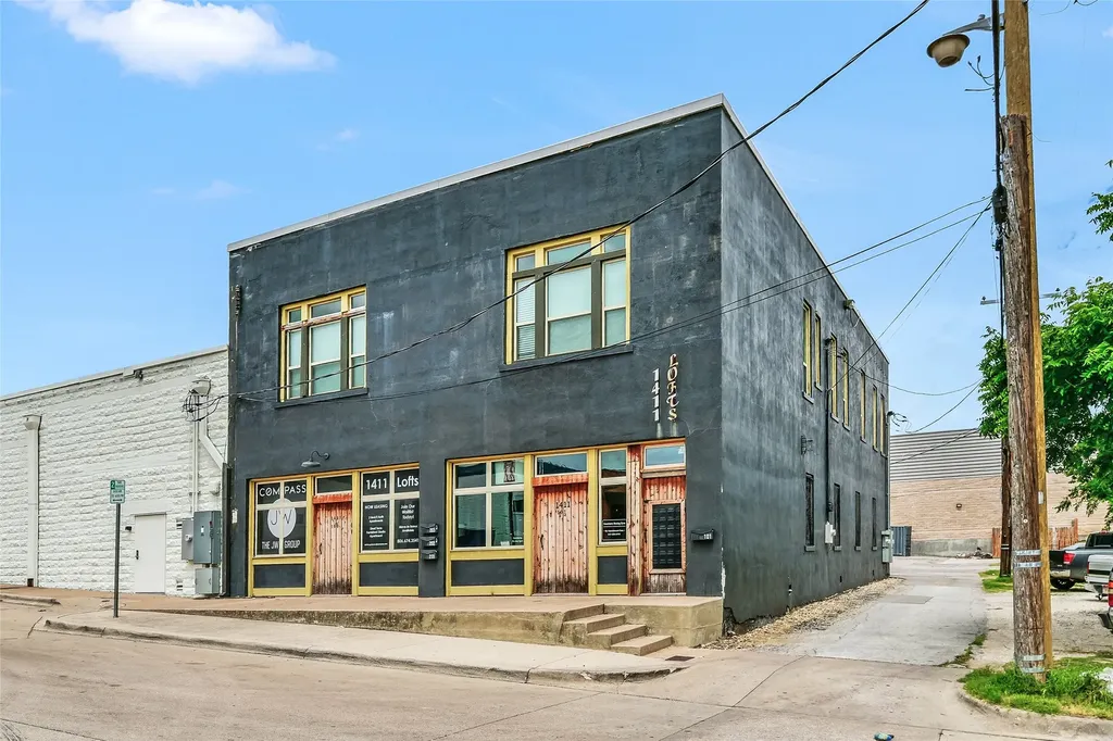 1411 Wesleyan Street Fort Worth TX 76105