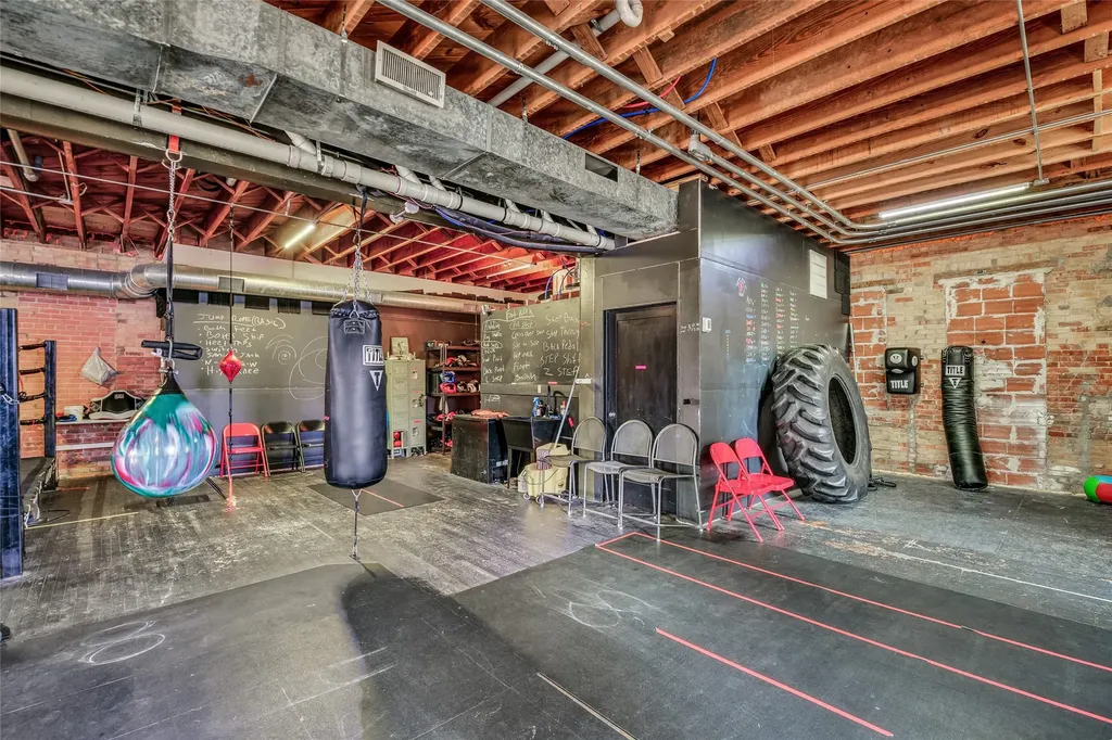 1411 Wesleyan Street Fort Worth TX 76105