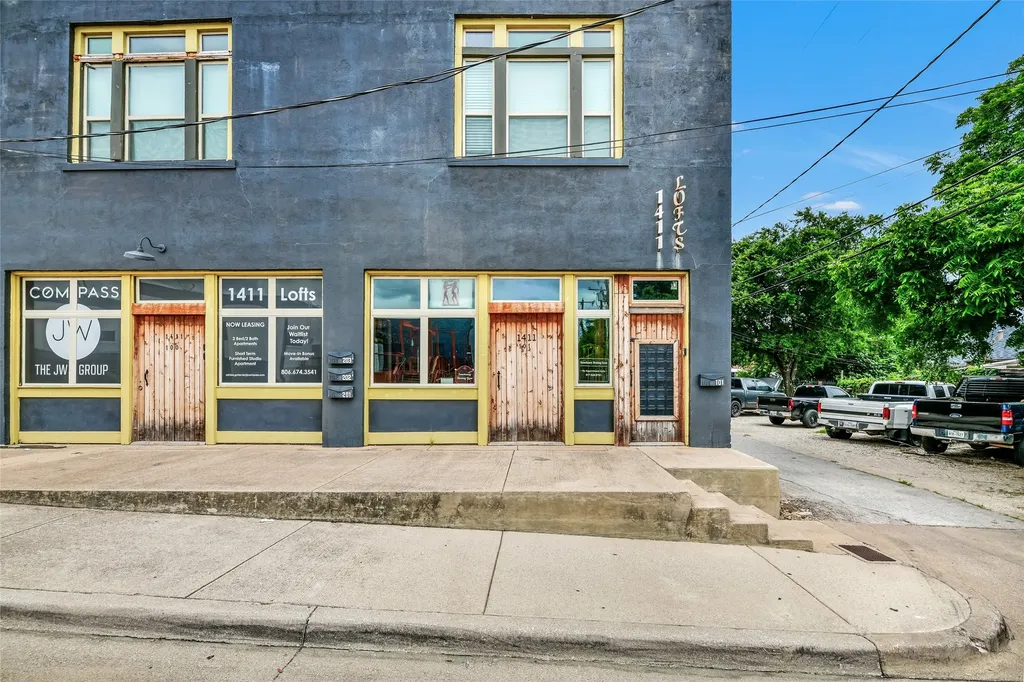 1411 Wesleyan Street Fort Worth TX 76105