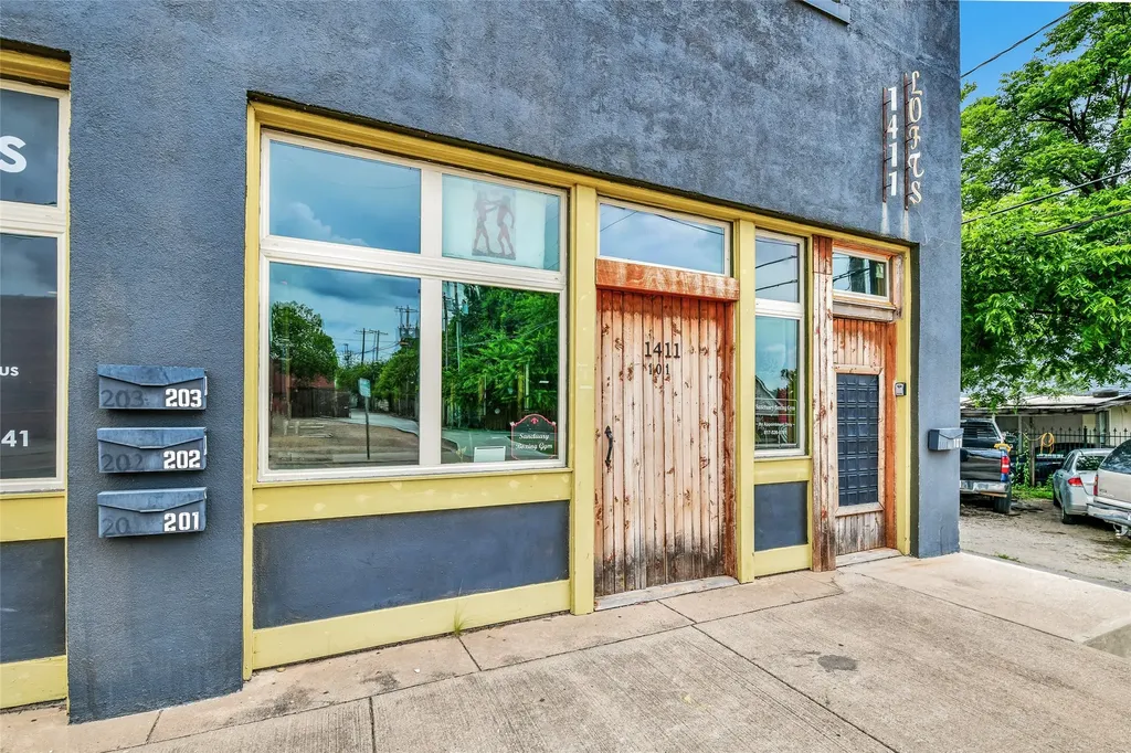 1411 Wesleyan Street Fort Worth TX 76105