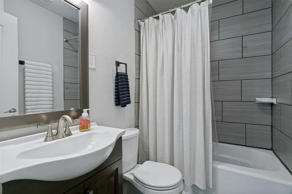 4920 Birchman Avenue Fort Worth TX 76107