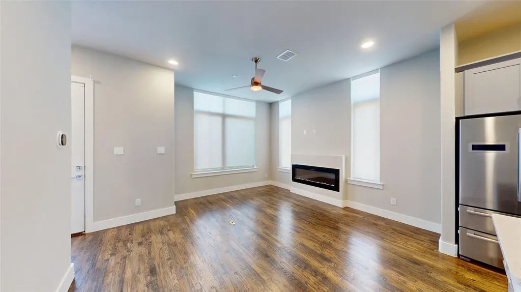 13228 Bee Street Farmers Branch TX 75234