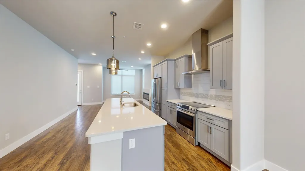 13228 Bee Street Farmers Branch TX 75234