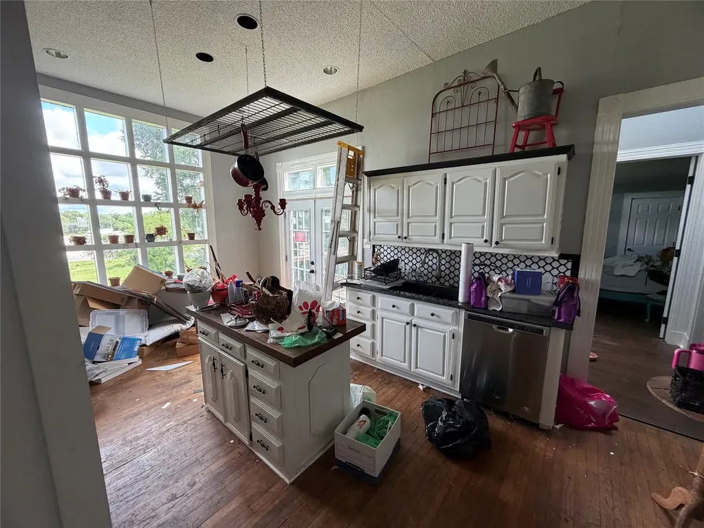 811 N Elm Street Sherman TX 75090