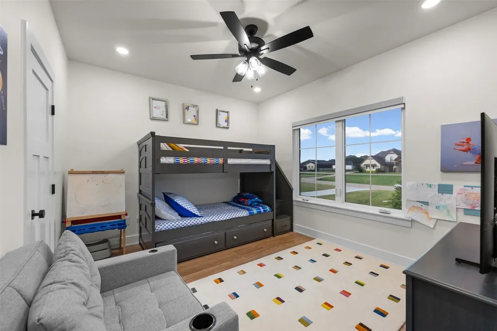 2704 Veridian Point Drive Burleson TX 76028