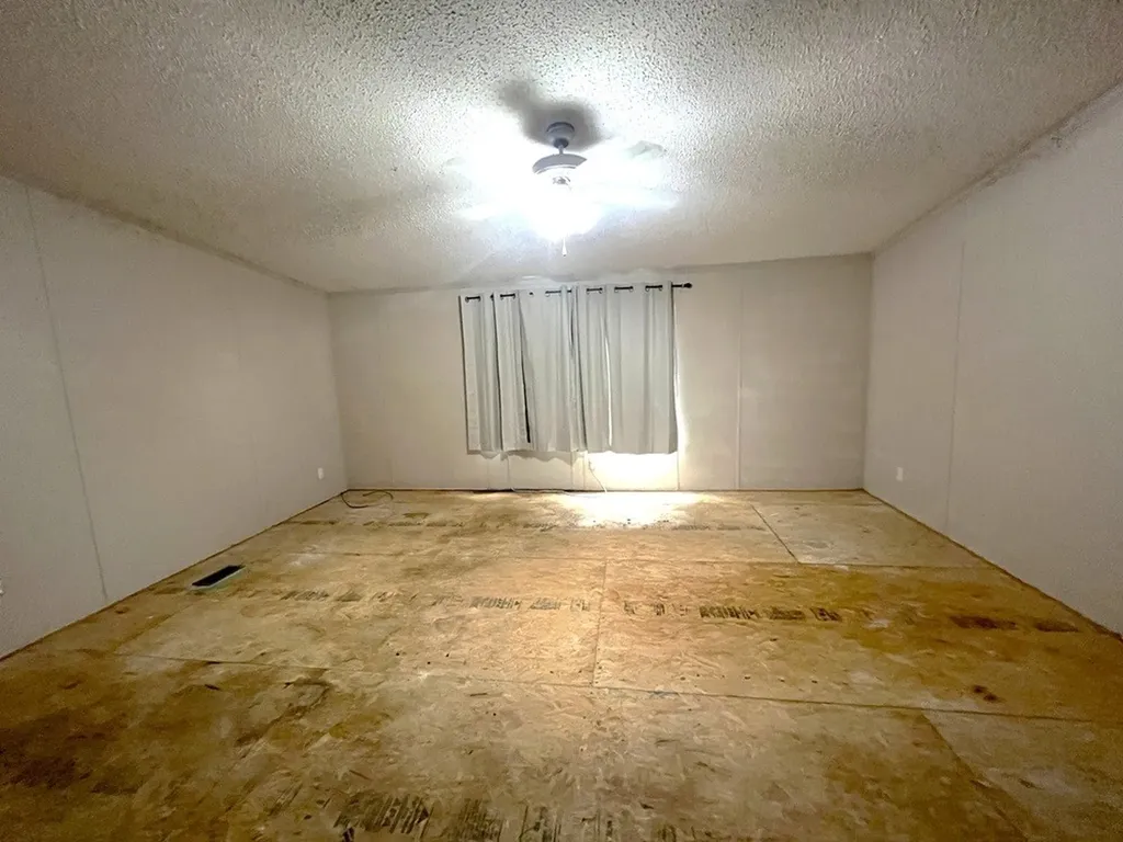 1312 Raintree Road West Tawakoni TX 75474
