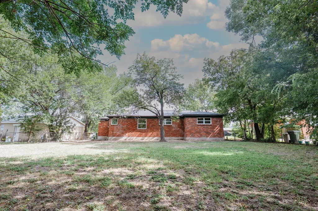 3617 Bewley Street North Richland Hills TX 76117