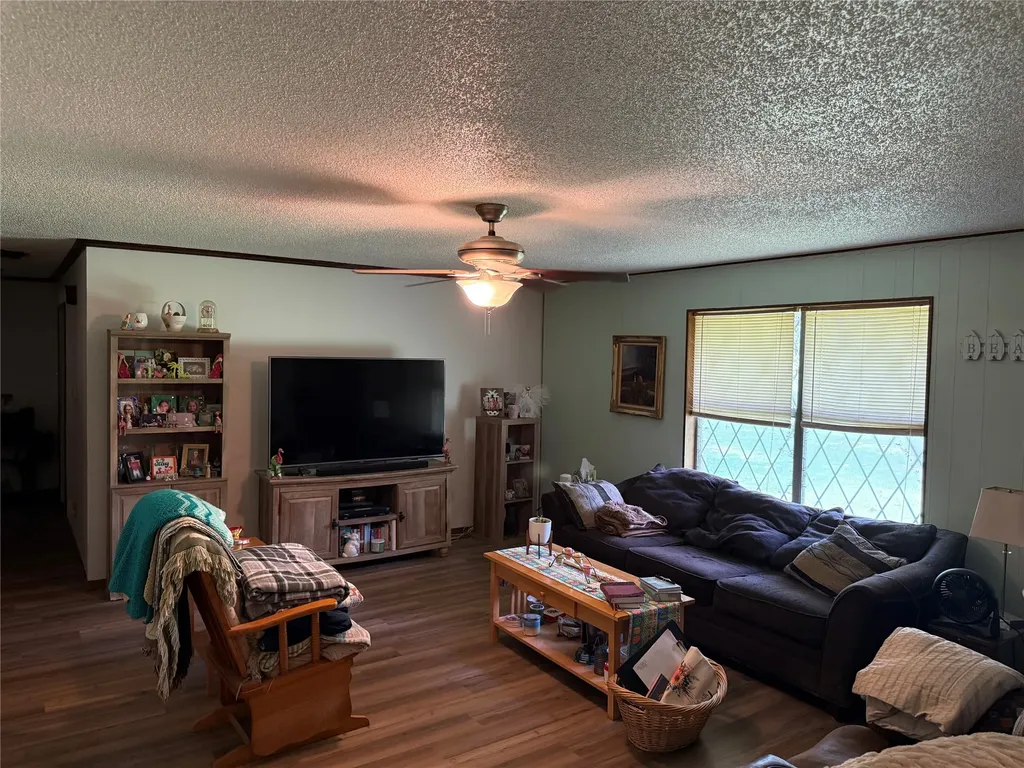 446 County Road 1605 Ravenna TX 75476