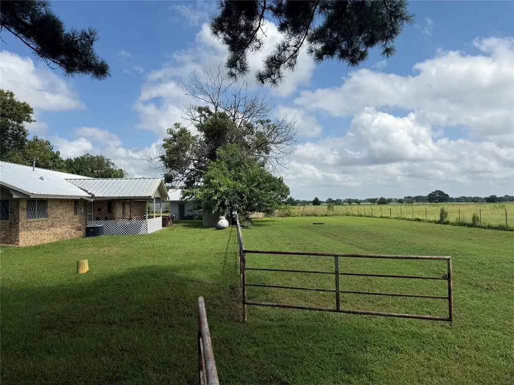 446 County Road 1605 Ravenna TX 75476