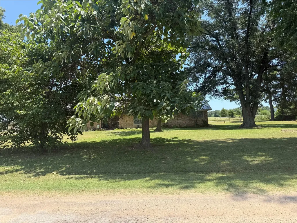 446 County Road 1605 Ravenna TX 75476