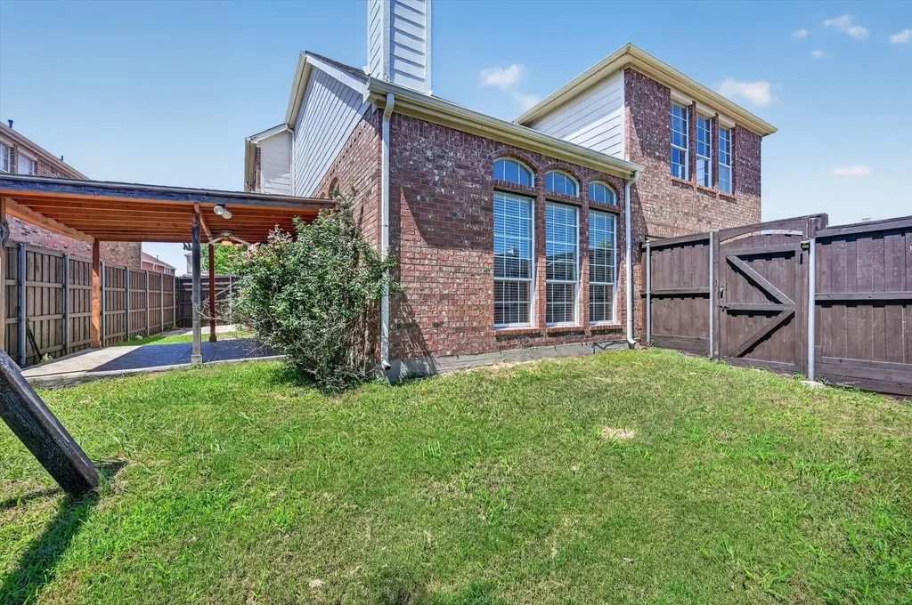2328 Hunters Run Drive Plano TX 75025