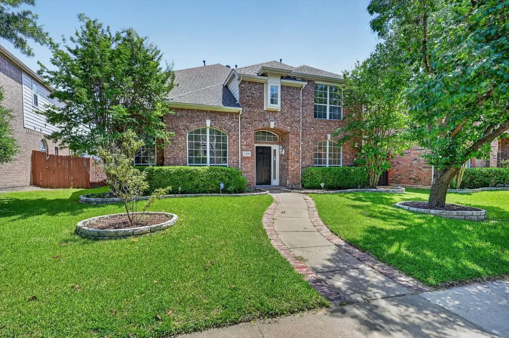 2328 Hunters Run Drive Plano TX 75025