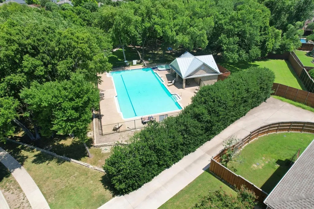 2328 Hunters Run Drive Plano TX 75025