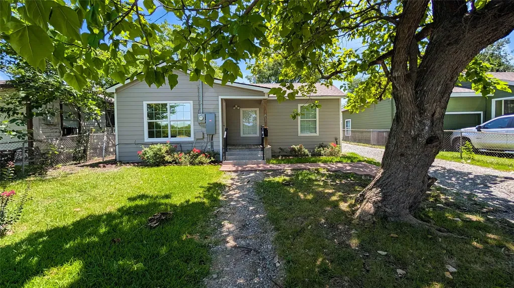 1415 N Luckett Street Sherman TX 75090