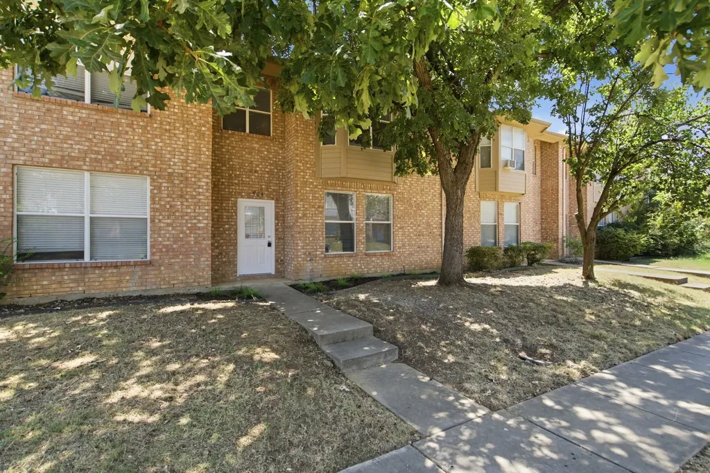 1504 Barbara Drive Lewisville TX 75067